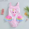 Één-stuks 18m-6t Childrens Girls Swimsuit Cartoon Seahorse/Swan Print Mouwless Backless Ruffle Swimsuit Summer Beach Beachwear Swimsuit Y240412