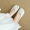 Scarpe casual 2024 Spring femminile a pieghe a pieghe a piatta in stile coreano da donna rotonda pompa tosta sola morbida mary jane mocassini dimensioni 34-43