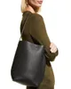 Высокая емкость The Row Park Tote Buckte Back Womens Plouds Plouds Overnight Suck Mash