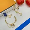 Big Hoop Ohrring Brand Designer Buchstabe Blume Charm Kette Dangle Ohrring Gold Silber verleert Edelstahl Ohrhoch Ohrring für Frauen Jewerlry Accessoires