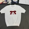 Designer de camiseta feminina 2024 Primavera/verão Novo estilo xiaoxiang letra de arco doce slim fit short shirt mick top 68wh