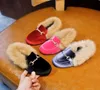 Scarpe da ragazza per bambini caldi piatti in pelle in pelle in pelle scamosciata principessa y scarpe inverno inverno scarpe per pellicce per bambini brand black black warm loafer moda m69485942643176