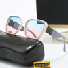 Frauen Sonnenbrille klassischer Retro -Designstil runde Sonnenbrille.UV-Schutz.Kasten