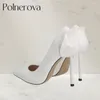 Chaussures habillées Blanc Véritable pompes en cuir fleur talon de style concepteur classique Banquet pointu couleurs personnalisées pour femmes mariage