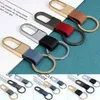 Schlüsselringe Feste Farbe Metallschnalle Key Ring Pedant Car Schlüsselkette Luxuslederschlüsselkette für Männer Frauen Zubehör Geschenktüte Schlüsselanhänger 240412