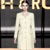 Casual Dresses Moaayina Spring Fashion Runway Beige Vintage Party Dress Women O Neck Long Sleeve Button Pearl Pocket High midje Slim Mini