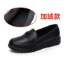 Casual Shoes 2024 Spring And Autumn Women's Fashion Leather Patent Flower Round Toe Flat