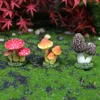 Estatuetas decorativas mini resina cogumelo estatueta em miniaturas falsas DIY Micro paisagem de fada do jardim de decoração de terrário de desktop ornament