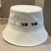 Desingers bucket hats Luxurys Wide Brim Hats solid colour letter sunhats fashion trend travel buckethats temperament recently listed