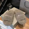 Luxury Slides Paris Designer men women Slippers Ladies Wool Winter Fur Fluffy Furry Warm Letters Sandals Comfortable Fuzzy Girl Flip Flop Slipper 35-45