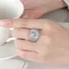 Lyxig och avancerad mode Mosang Stone Sparkling Diamond Mens Ring med full vita guldfärg inlagd dominerande rent silver