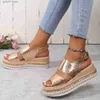 Sandaler 2023 Summer Outwear Wide Striped Woven Diamond Slope Heel With Beach Large Size Womens Shoe Trend H240412