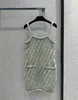기본 캐주얼 드레스 디자이너 사우스 오일 하이 엔드 여자 마모 2024 초기 봄 신선한 여자 휴가 스트라이프 슬림 핏 니트 스트랩 드레스 4iga