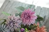 Dekorative Blumen staubig brauner Mauva lila grünes künstlich Dahlia Gradient Spezialfarben Gefälschte Wohnkultur künstlich