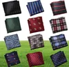 Luxus -Männer Taschentuch Polka Punkt gestreiftes Blumendruck Hankies Polyester Hanky Business Pocket Square Brusttuch 2323CM1469989