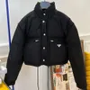 Mélanges d'étiquette de parkas pour femmes en bas de parkas pour la maison