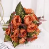 Flores decorativas que sostienen Peony Artificial Rose Boda Bouquet Silk Pink White Champagne Fiesta de nupcia Flor falsa