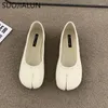 Chaussures décontractées Suojialun 2024 Spring Brand Women Fashion Fashion Split Toe Toe Flats Slip on Locage Ballet