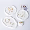 Boucles de bijoux blanc créatifs Boucons d'oreilles BIJECTAISS