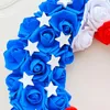 Flores decorativas patrióticas grinaldas 7.4 RedWhiteBlue Roses Memoriais do Dia do Dia do Pride Garlands da frente branca e azul