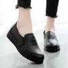 Casual Shoes 2024 Spring And Autumn Women's Fashion Leather Patent Flower Round Toe Flat