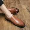 Casual Shoes Luxury Trendy 2024 Slip On Formal Loafers Män italienska svarta manliga körande sneakers Herrläder