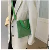 حقائب اليد الخريف شتاء امرأة سروال كولوروي حقيبة جديدة أزياء واحدة كتف كيس كروس مربع صغير حقيبة مصغرة حقيبة يد 2023 جديدة