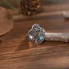 Cluster anneaux vintage rond en pierre bleue incrustée ouverte pour les femmes insectes rétro la personnalité de la personnalité de la personnalité des dames