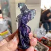 装飾的な置物天然紫色の蛍石守護天使の手彫り磨かれた磨かれた置物ヒーリングエネルギー石の美的ルーム装飾ギフト