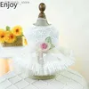 Hondenkledingkat Do Princess Dress Sprin en Summer Fluffy Auze Rok Witte Retro Flower Weddin Dress Pet Dickin L49