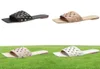 2021 Kobiety Noit Slajdy Summat kwadratowy palc płaski sandał seksowne wyściełane pikowane szkiełka Czarna biała skórzana slipon buty buty GR03772904