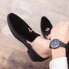 Chaussures décontractées Designer de luxe Fashion Black Black Bleu rouge Velvet Men Locs Forwes Footwear Footwear Mariage Flats Taille 38-48