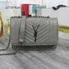 Moda kadınlar crossbody çanta ünlü klasik tasarımcı haberci bayan çapraz vücut çantaları çanta çantası çanta çantası siyah altın gümüş zincir deri