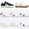 2024 Classic French Brazil Green Low-carbon Life V Organic Cotton Flats Platform Sneakers Women Casual Classic White Designer Shoes Mens Loafers 36-45 j2