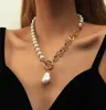 Punk Asymmetric Charm Chain Pearl Necklace For Women Barock Oregelbundet Pendant Long Toggle Chain 2023 New Trendy Jewelry Gifts7704277