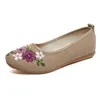 Casual skor vintage broderade kvinnor lägenheter blomma slip på bomullstyg linne bekväm gammal peking ballerina platt sapato feminino