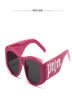 Moda luksusowe mężczyzn designerskie okulary przeciwsłoneczne retro kwadratowy mroczny pudełko literą kolorowy kolorowy trend filmowy okulary ochrony UV6109593
