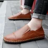 Casual Shoes Design Loafers Men 2024 Autumn High Quality Pu Men's Outdoor Fashion Mjuk och bekväm promenad Flat