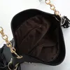 جلدية مصممة على الكتف الكتف حقيبة شارع برشجة حقيبة PU Crossbody حقيبة تعدد الاستخدامات العصرية للفتاة للفتاة ناعمة كبيرة الأشرطة حقائب اليد الإناث الإناث