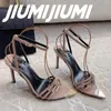 Kleidungsschuhe Jiumijiumi handgefertigte Frau Patent Leder schmale Band hohe dünne Absätze Sandalen Gürtelschnalle Knöchel-Wrap sexy Party