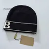 2022 Fashion high-quality beanie unisex knitted hat classical sports skull caps for women and men autume winter hats ladies casual outdoor