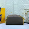 Toilet Wash Bag Cosmetic Bag Zipper Wallet Designer Women Make Up Bag Clutch Bag Beauty Makeup Case Canvas Canvas Material Gold Metal Gold Metal Parts Tote Makeup Bag