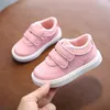 Kids Sneakers Girls Trainers jongens schoenen kinderen leren schoenen witte zwarte school hardloopschoenen roze sportschoenen flexibele zool 240409