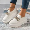 Casual schoenen vrouwen dikke bodem ketting platte veer European mode groot formaat ademende comfortabele vakantie