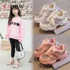 Sneakers Spring Fashion Childrens Buty sportowe Rhinestone Blśnięte dziecko na świeżym powietrzu Sport Białe buty Lśniące dzieci i dziewczęce buty Q240412