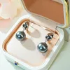 Studörhängen Lätt lyx Hepburn Style Tahitian Fritillaria Pearl 925 Silver Ear Pendant Set Elegant and Women's Design