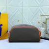 Toilet Wash Bag Cosmetic Bag Zipper Wallet Designer Women Make Up Bag Clutch Bag Beauty Makeup Case Canvas Canvas Material Gold Metal Gold Metal Parts Tote Makeup Bag