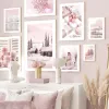 Rosa Weihnachtswinter Schnee Santa Chalet Wandkunst Leinwand Malerei Nordische Plakate und Drucke Wandbilder für Schlafzimmer Wohnkultur