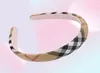 Fashion Women Designer Letter Bandband Girls Grille de haute qualité Grille Imprimé Band Sports Sports Head Enrouler les bandes de cheveux larges Porte H9755295