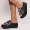 Hausschuhe bestrichene Sandalen für Frauen Damen Sommer lässiger Massivpaillon Farbe Strand Außenschlupf auf bequemem dickem Boden